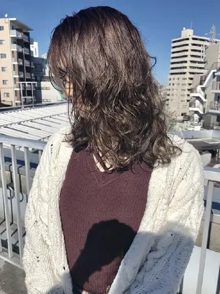 セミロング Ash 店長　山下達也のヘアスタイル