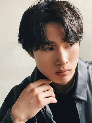パーマ メンズ 小森田　果怜 縮毛矯正、カラーのヘアスタイル