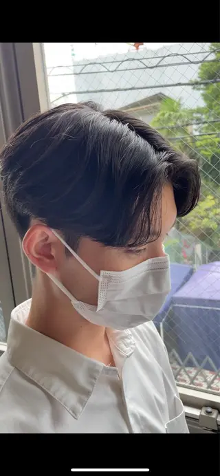 メンズ PERCUT所属・下北沢メンズ専門 美容師中島のヘアスタイル