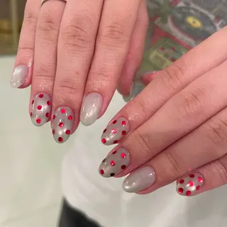 ネイル petit所属・Yuka ネイリストのネイルデザイン