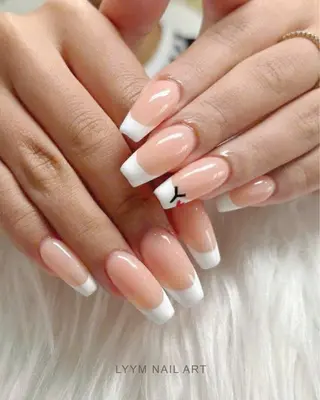 ネイル LYYM Nail Salonのネイルデザイン