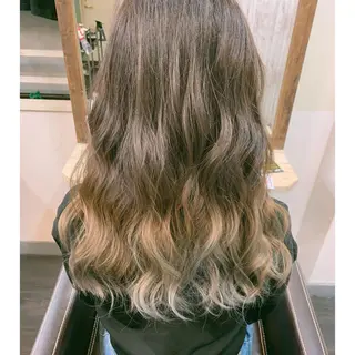 ロング LaLaMoana Rickyのヘアスタイル