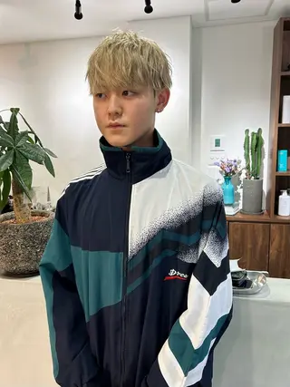 ショート カラー メンズ (h)wim ウィムのヘアスタイル