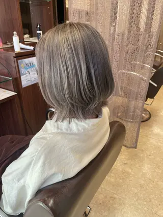 ミディアム 佐藤 由依/透明感カラーのヘアスタイル