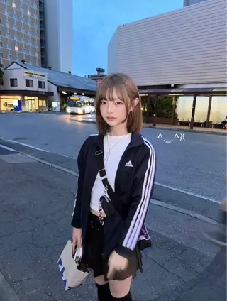 カラー 只野 真衣のヘアスタイル