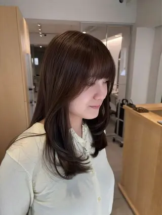 カラー Rio 渋谷のヘアスタイル