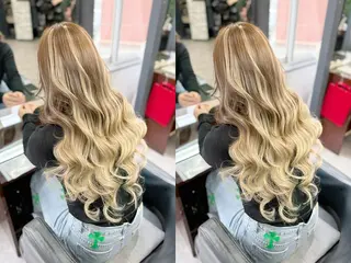 ロング 💎馴染むエクステ ×カラーTOMO💎のヘアスタイル