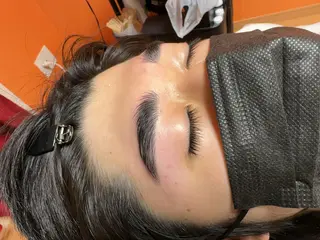 アイブロウ BROWS/ NAILSの眉毛・アイブロウイメージ