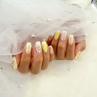 ネイル pool Yuzu🌷のネイルデザイン