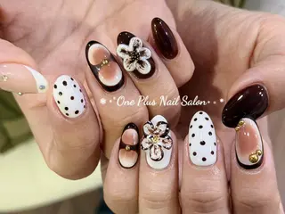 ネイル One Plus Nail Salonのネイルデザイン