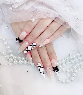 ネイル ネイルサロンロータス (渋谷店)のネイルデザイン