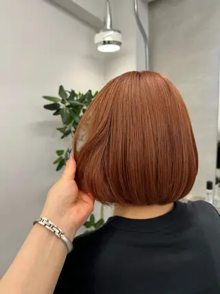 ショート INORI|艶カラ ー|フェイスレイヤーのヘアスタイル