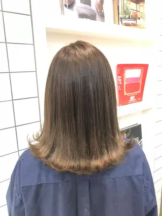ミディアム カラー 髙橋 かすみのヘアスタイル