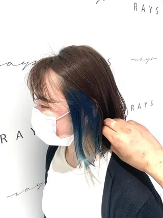 ミディアム ハニーバイ コードのヘアスタイル