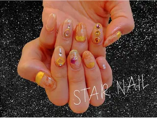 ネイル STAR NAIL所属・STAR NAILのネイルデザイン