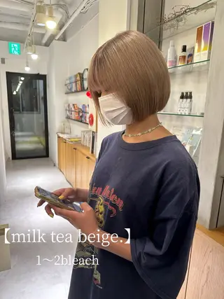 カラー リンダ所属・ベージュ/顔周り カット/スズキのヘアスタイル