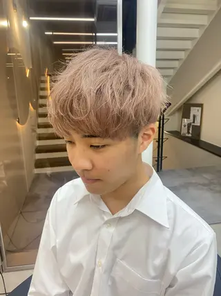 ミディアム カラー 「似合わせ/髪質改善 《ワタル》」のヘアスタイル