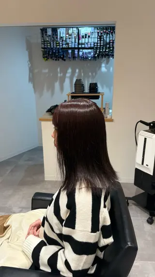ミディアム カラー 滑川 吏音のヘアスタイル