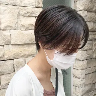 ショート カラー EMANON天神所属・Hitomi Ezakiのヘアスタイル