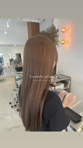 ロング カラー 山口 愛結のヘアスタイル