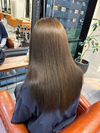 ロング カラー 🌈カラー特化 ハイトーンけいと🌈のヘアスタイル