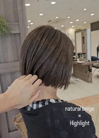 ショート カラー ナチュラル暖色カラー 🤎 佐藤栞のヘアスタイル