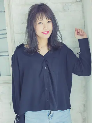 セミロング 林 里美のヘアスタイル