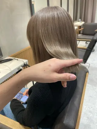 ミディアム カラー Aster れおんのヘアスタイル