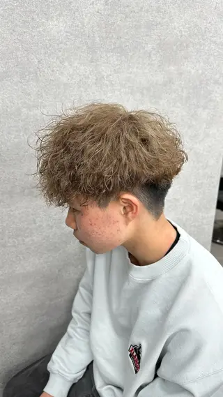 ショート メンズ メンズパーマ と言えばkaedeのヘアスタイル