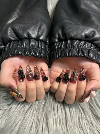 ネイル 鈴木 歩華のネイルデザイン