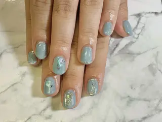 ショート H NANAのネイルデザイン