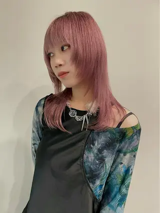 ミディアム カラー SALOWIN所属・ブリーチ✍️ ボブ✨レイヤーのヘアスタイル