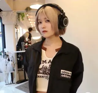 カラー Mikoto /透明感カラーのヘアスタイル