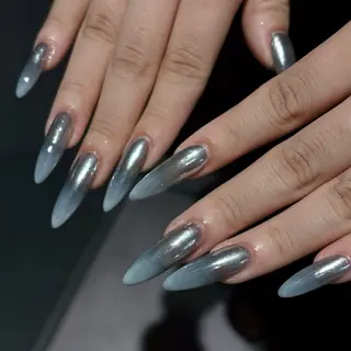 ネイル BONNIE所属・BONNIE MIKIのネイルデザイン