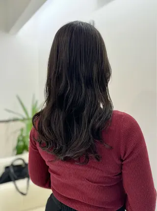 ロング カラー パーマ コテ巻き風パーマ/ キミシマカイトのヘアスタイル