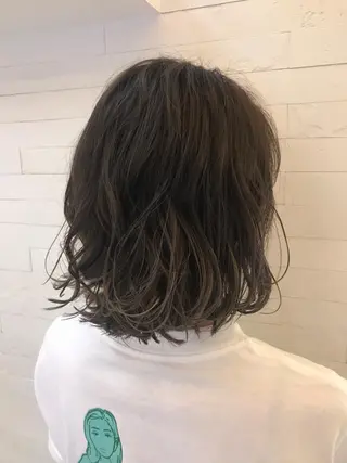ミディアム ハイライト✖️ 暗髪🤎Nahoのヘアスタイル