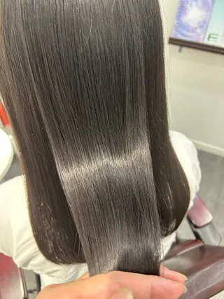 ロング RAYGLOW  by HEADLIGHT ひたちなか店所属・ナチュラル/ボブ/ レイヤー/後藤健吾のヘアスタイル