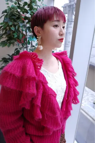 ショート カラー SALOWIN所属・ブリーチ🔑 ボブ✨レイヤーのヘアスタイル