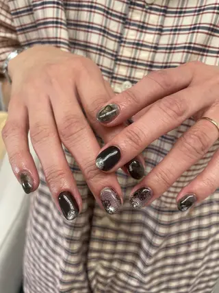 ネイル koyu 🩶のネイルデザイン