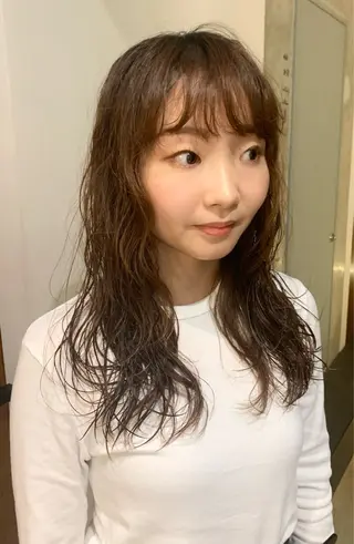 セミロング カラー パーマ ボブ　くせ毛風パーマ 艶カラー/横山大樹のヘアスタイル