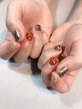 ネイル iiloo aromaworksのネイルデザイン