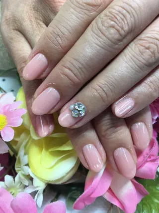 ショート カラー ネイル マツエク・マツパ nail salon＆school felice所属・フェリーチェ瑞江店 新山のネイルデザイン
