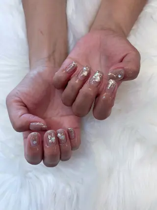 ネイル RÊVIA所属・RÊVIA (レヴィア)のネイルデザイン