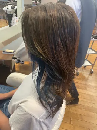 セミロング カラー goshima nagisaのヘアスタイル