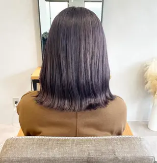 ミディアム カラー ヘアアレンジ ベージュ/オリーブ ボブ/小笠原汐海のヘアスタイル