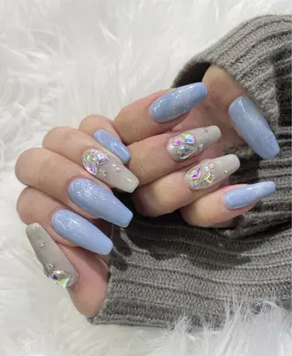 ネイル O. AKINAのネイルデザイン