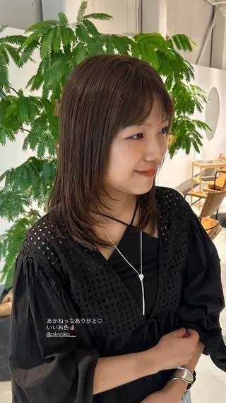 ミディアム 明瀬 咲良のヘアスタイル