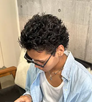 ミディアム 👑パーマの王様👑 【メンズ専門店】のヘアスタイル
