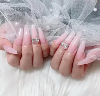ネイル LilyLala Nailsalonのネイルデザイン