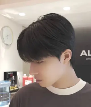 ショート メンズ YUKI🇰🇷 カルマ／ダウンパーマのヘアスタイル